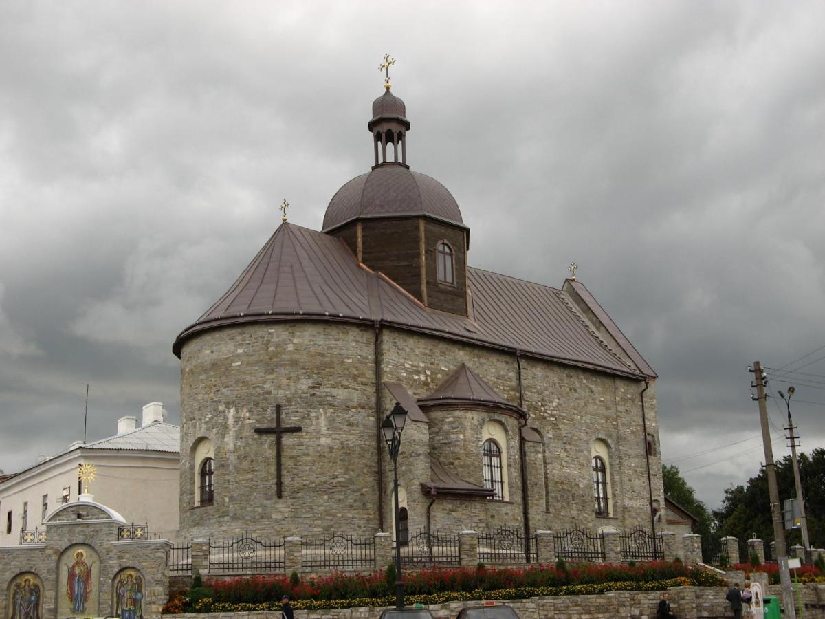 Apartments U Ratushi Kamianets-Podilskyi Exterior foto