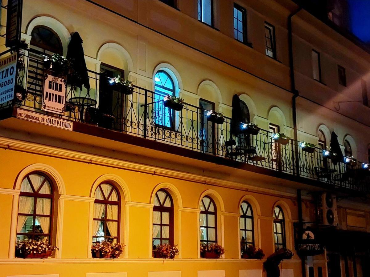 Apartments U Ratushi Kamianets-Podilskyi Exterior foto