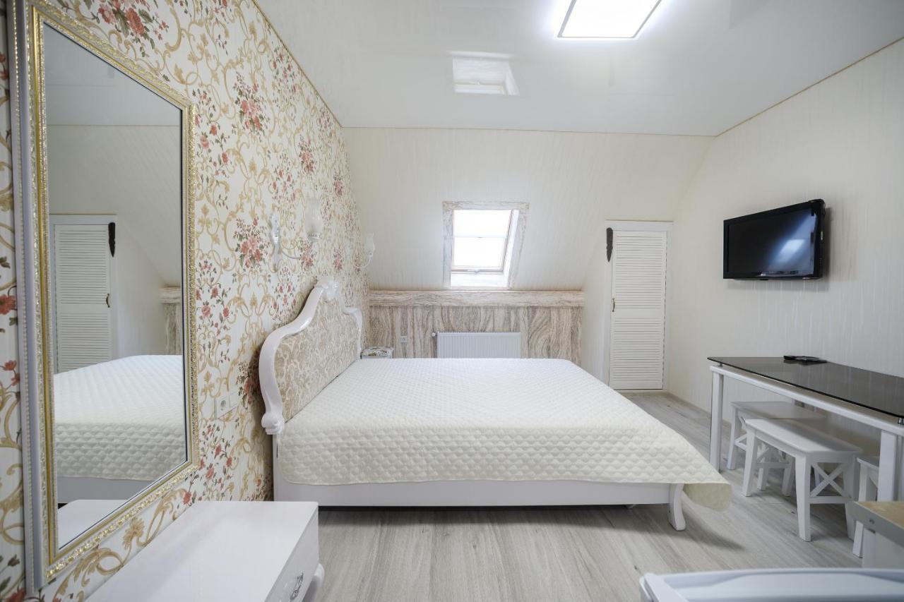 Apartments U Ratushi Kamianets-Podilskyi Exterior foto